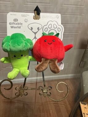 Set Of 2 Giftable  Broccoli & Tomato Toy w/Squeaker & Crinkle & Squeaker